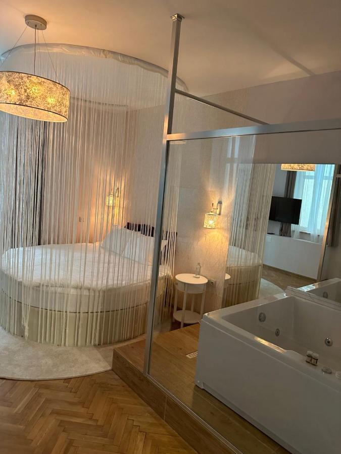 Luxury Apartment With Jacuzzi Sofia Exteriör bild
